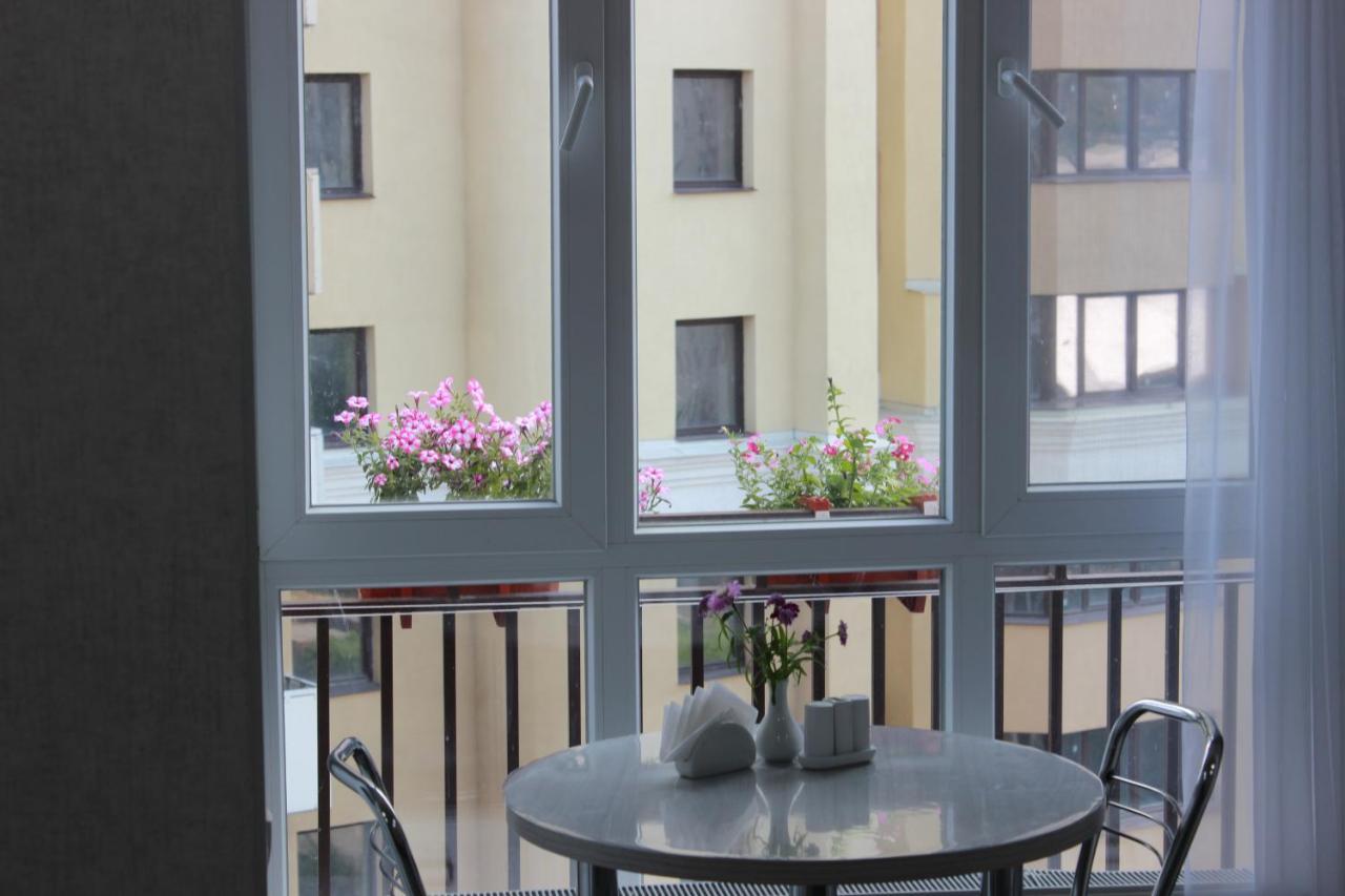 Apartments In Charkiv Exteriör bild